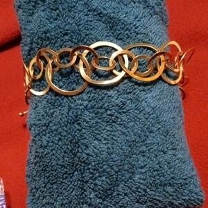 Premier Designs Gold Circle Bracelet